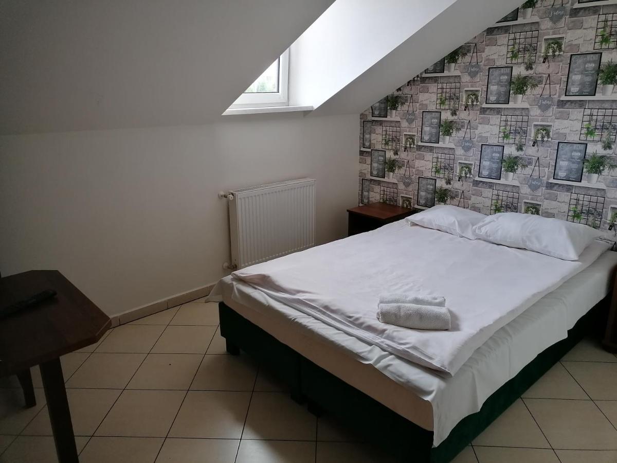 Hotel Pensjonat Telimena Zwierzyniec Esterno foto