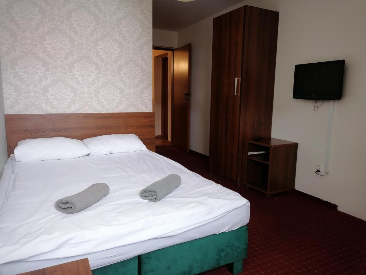 Hotel Pensjonat Telimena Zwierzyniec Esterno foto